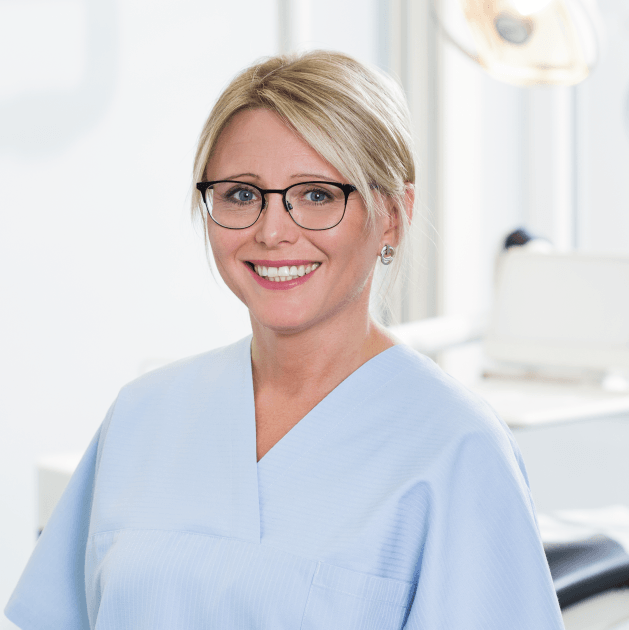 Dr. Helwig Ihr Zahnarzt für die Behandlung in Vollnarkose und den Umgang mit Angstpatienten in Düren